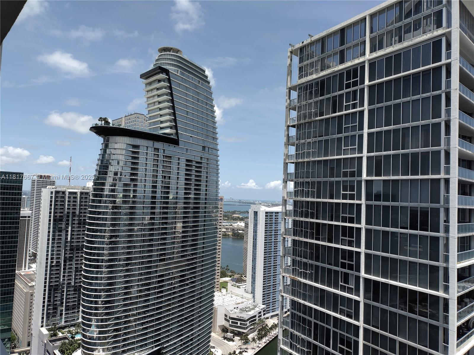 Icon 3 Viceroy - Residential