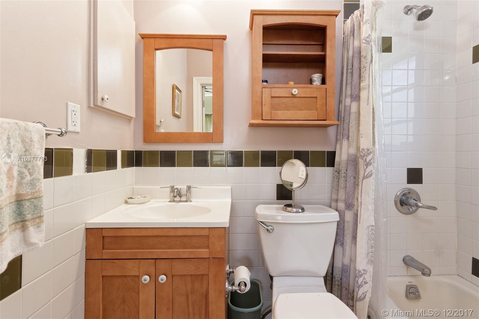 MIAMI SHORES SEC 1 AMD - Residential