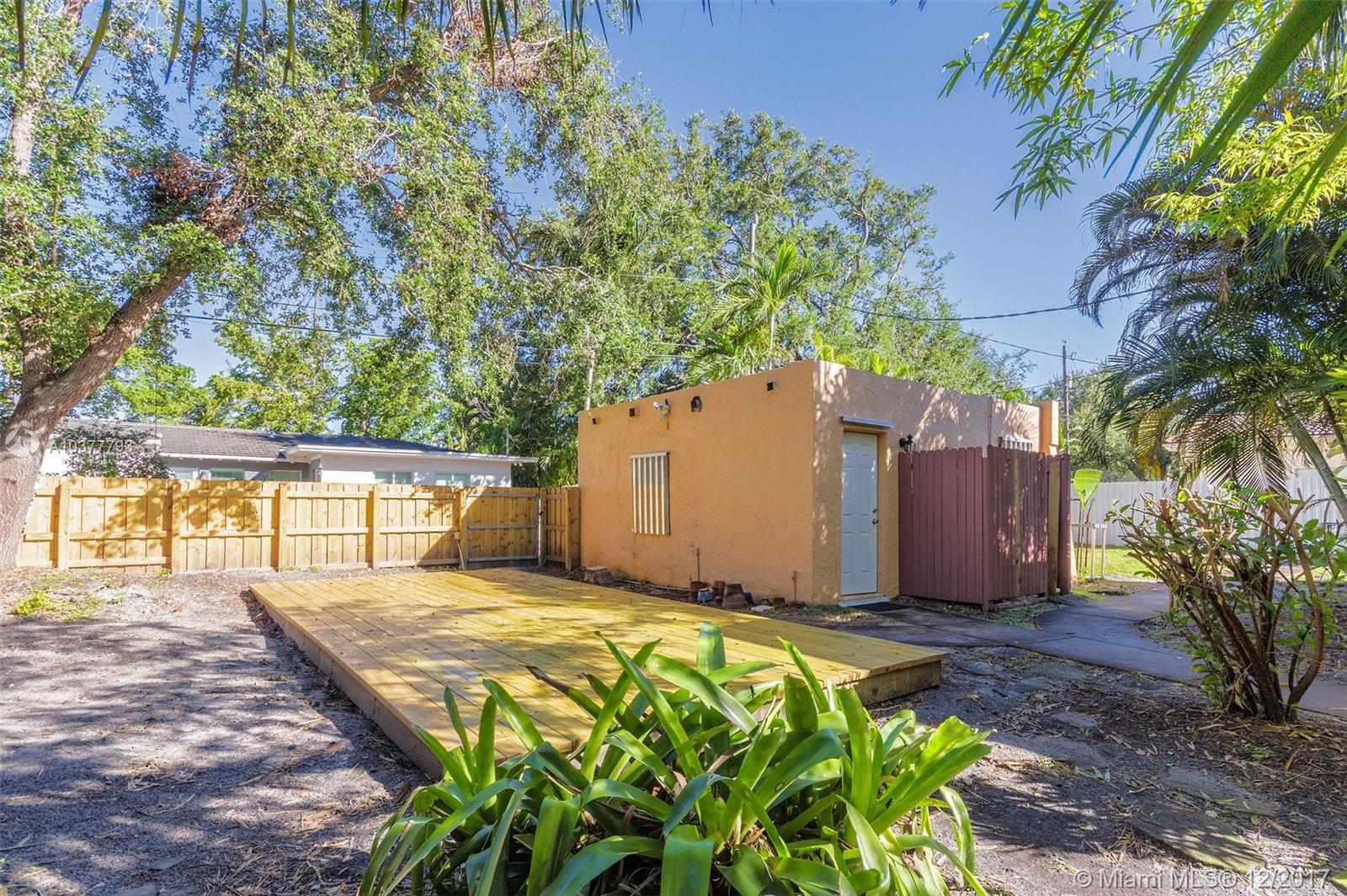 MIAMI SHORES SEC 1 AMD - Residential