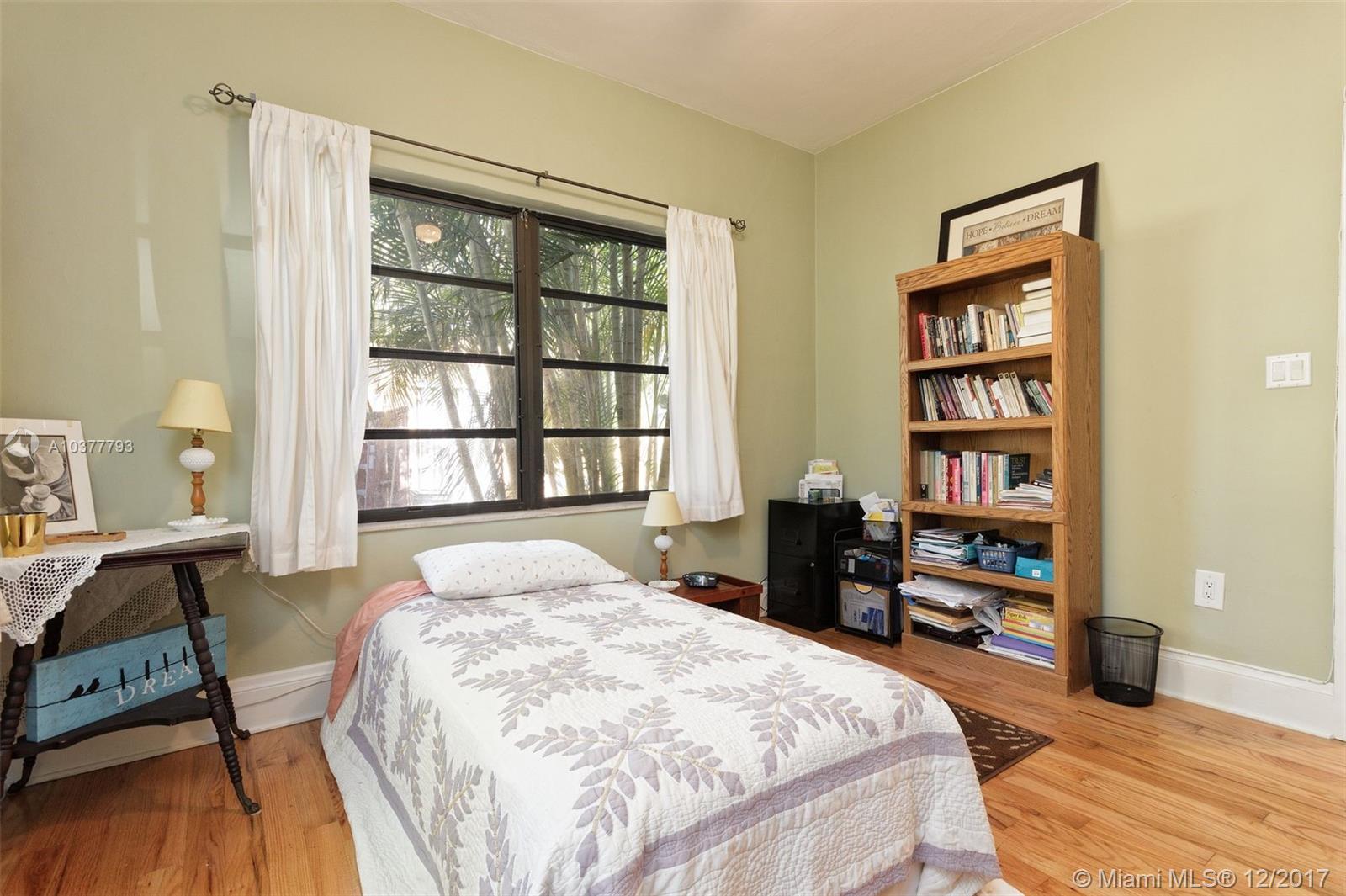 MIAMI SHORES SEC 1 AMD - Residential