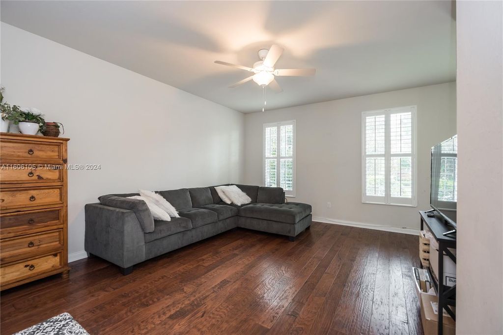 Photo of 1039 Key Largo St, Jupiter, FL 33458 (MLS # A11606105)