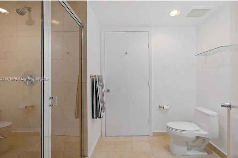 BEACH CLUB TWO CONDO - Residential Lease