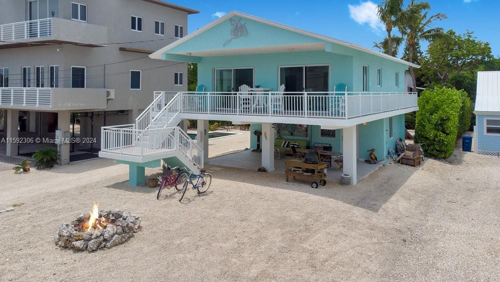 LARGO BEACH - Residential Lease
