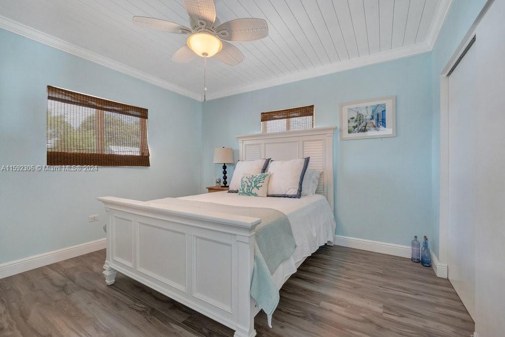 LARGO BEACH - Residential Lease