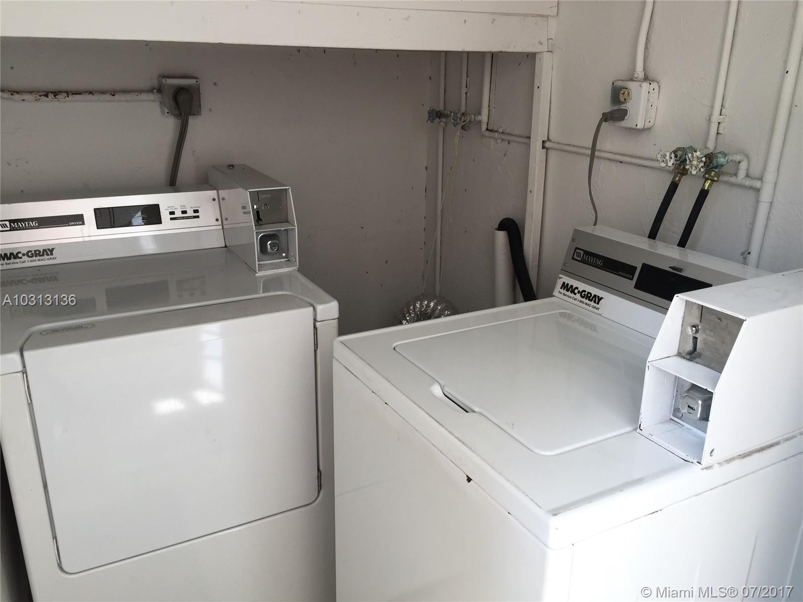 CADILLAC RE-SUB 61-45 B - Residential Lease