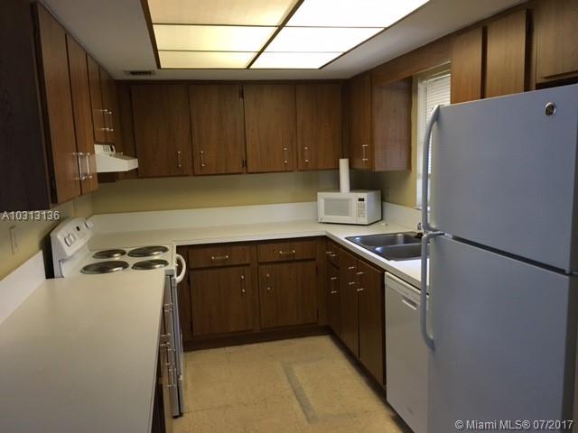 CADILLAC RE-SUB 61-45 B - Residential Lease