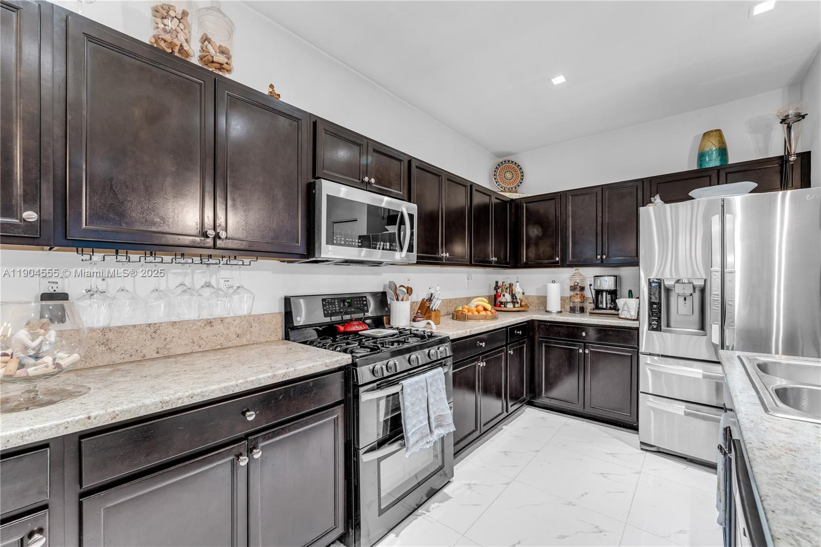 BAYWINDS OF ABACO - Residential