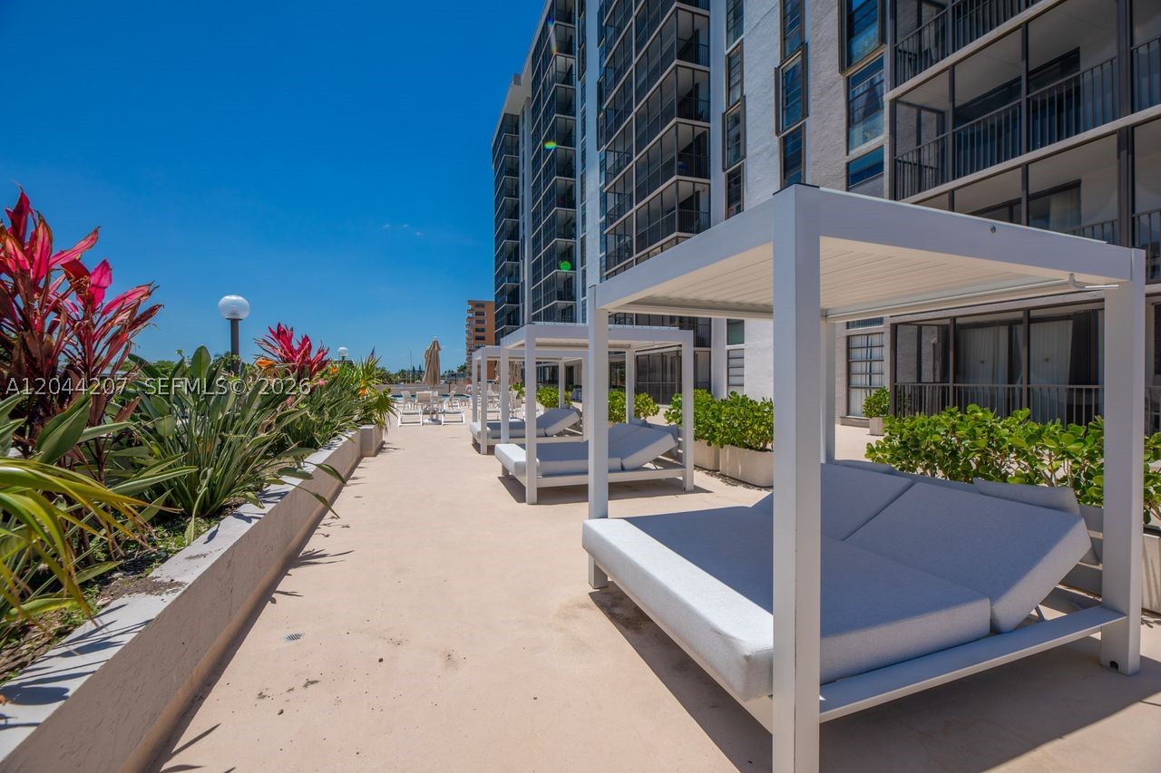 Photo 1 of 37 — 2500 NE 135th St C1011, North Miami, FL 33181