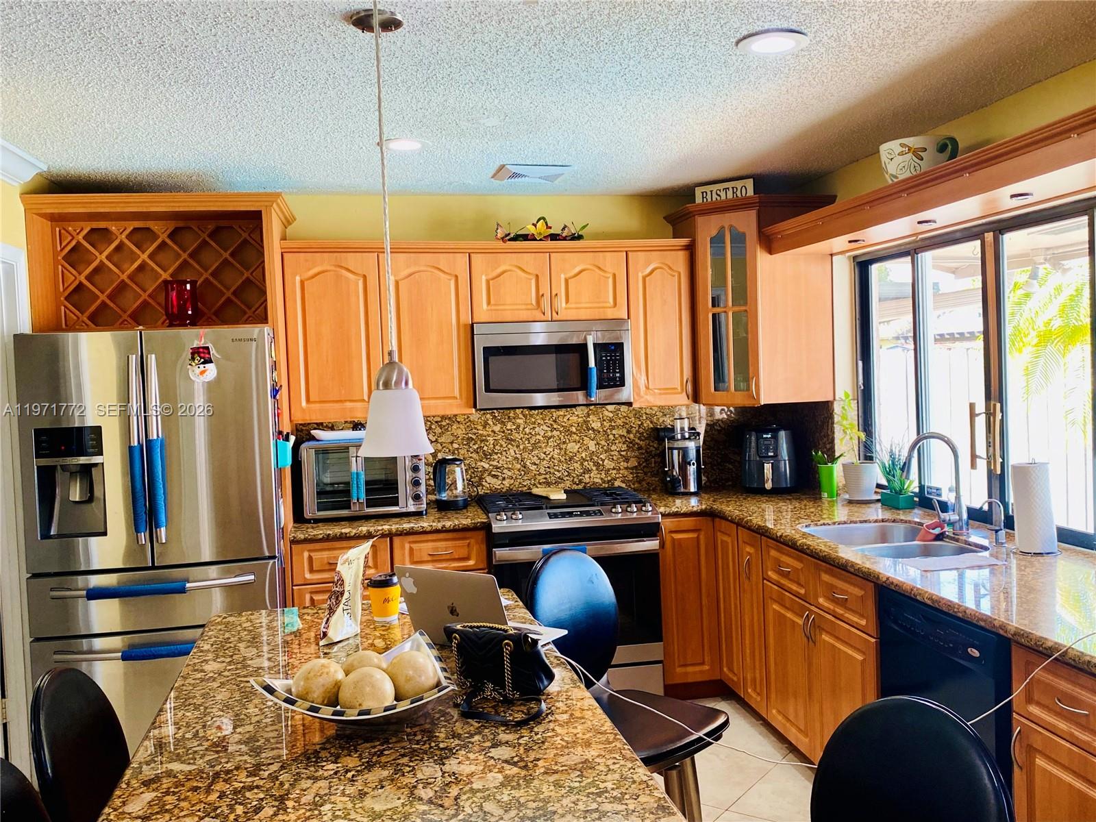 SUNRISE GOLF VILLAGE - Residential