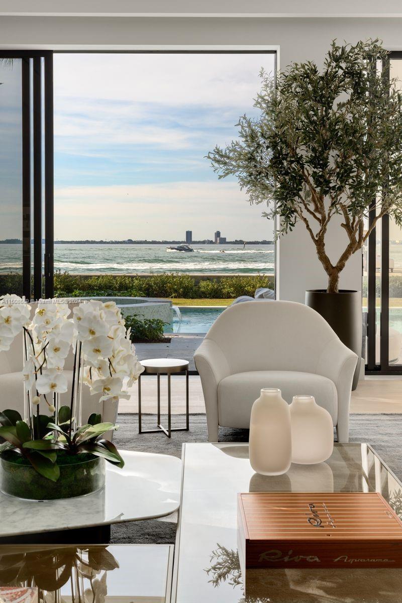 LA GORCE GOLF SUB - Residential