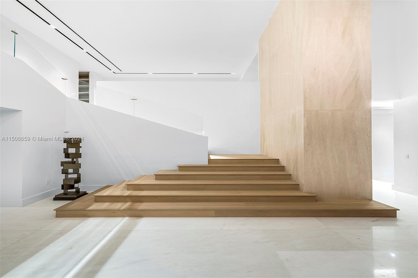 LA GORCE GOLF SUB - Residential
