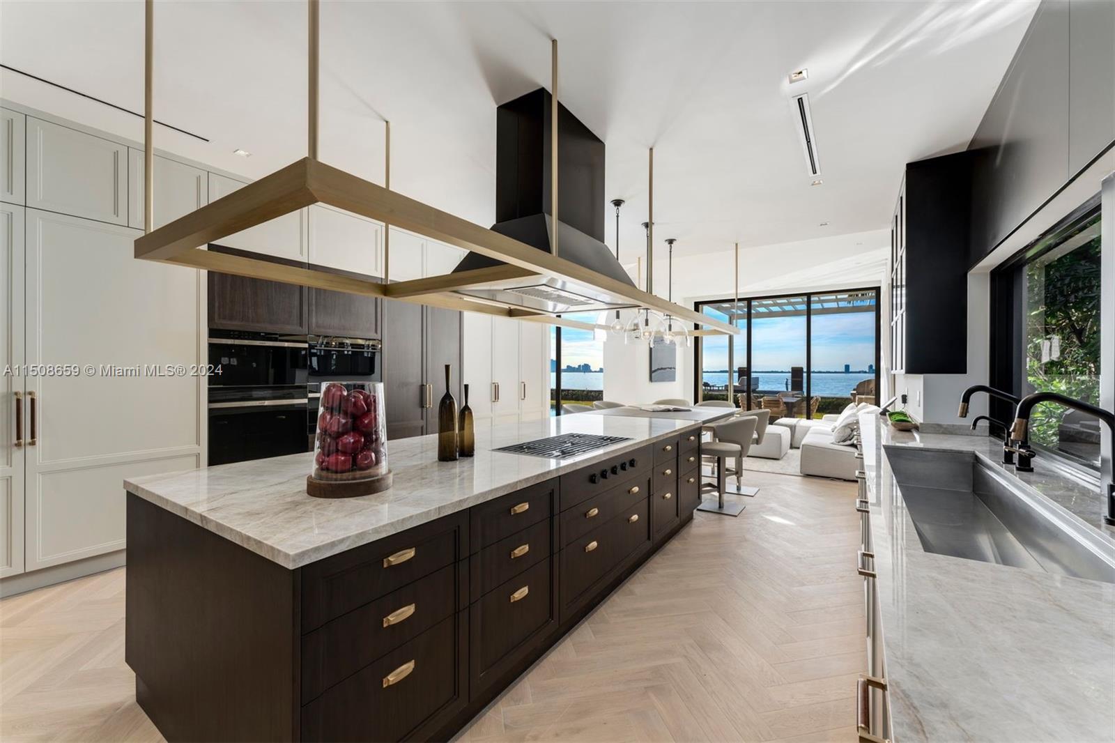 LA GORCE GOLF SUB - Residential