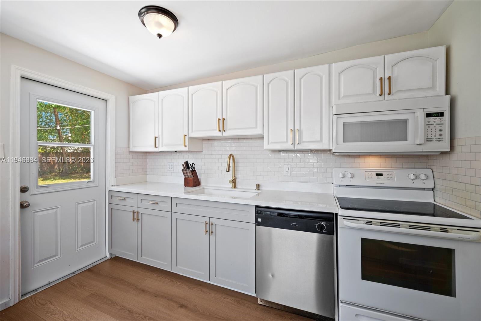 RELLAND PARK - Residential