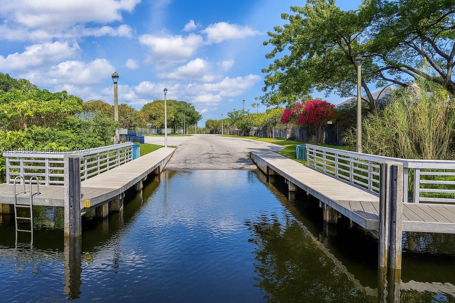 RELLAND PARK - Residential