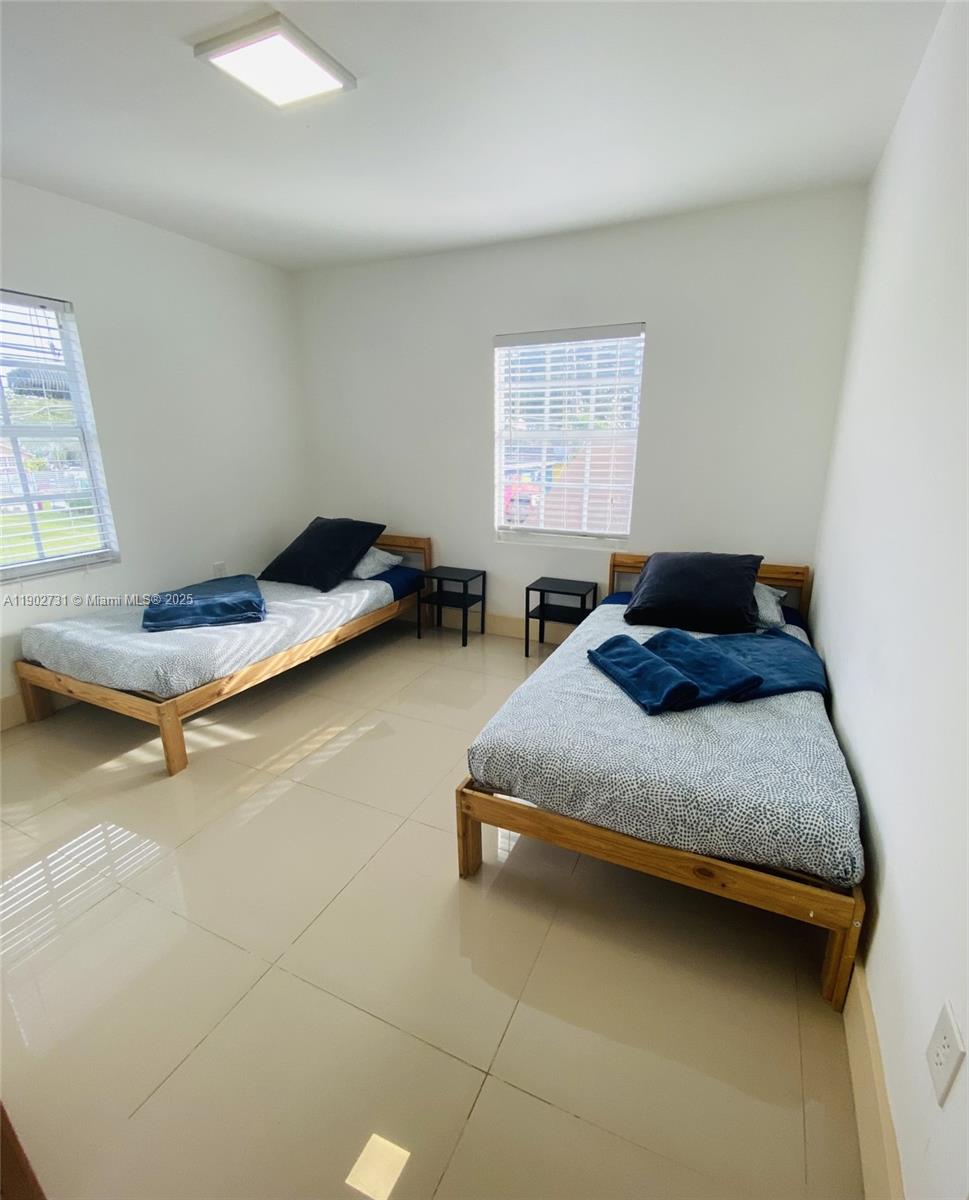 227 NW 34th St 3