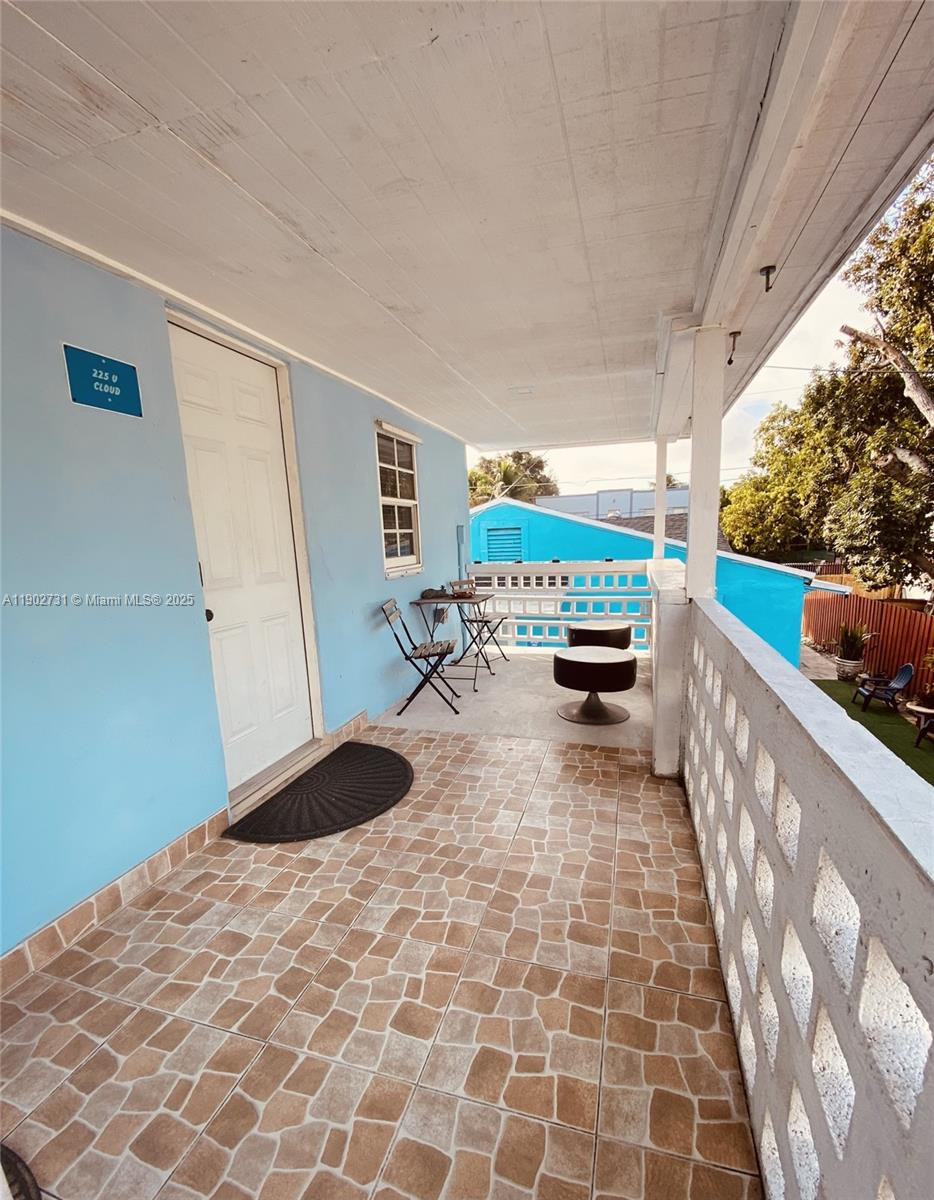 227 NW 34th St 3