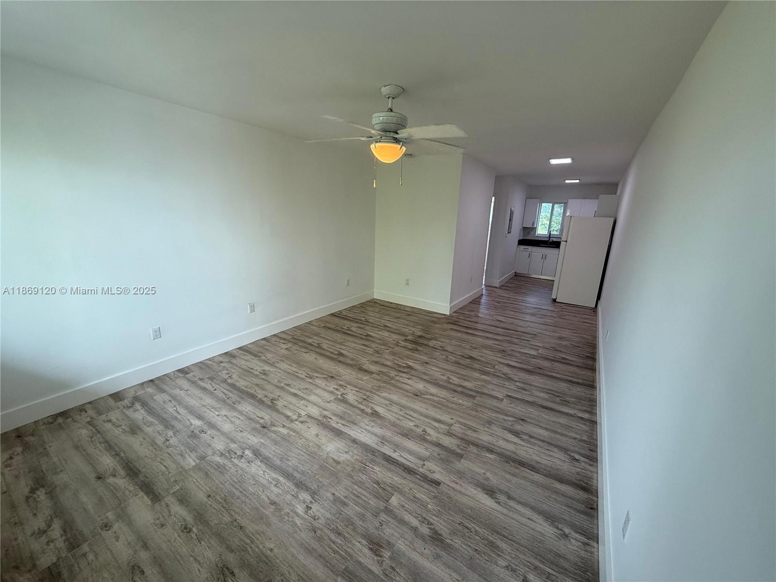 935 Jefferson Ave 11