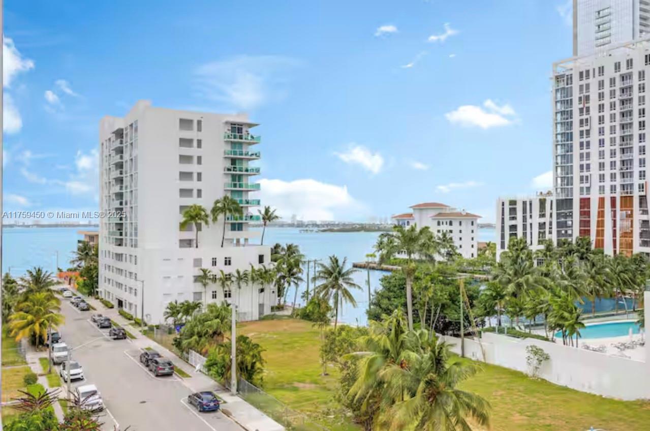 Property for Sale at 481 Ne 29th St 606, Miami, Broward County, Florida - Bedrooms: 2 
Bathrooms: 2  - $485,000