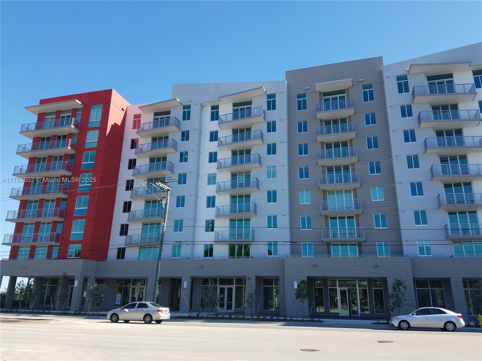 Rental Property at 7875 Nw 107th Ave 711, Doral, Miami-Dade County, Florida - Bedrooms: 1 
Bathrooms: 1  - $2,350 MO.