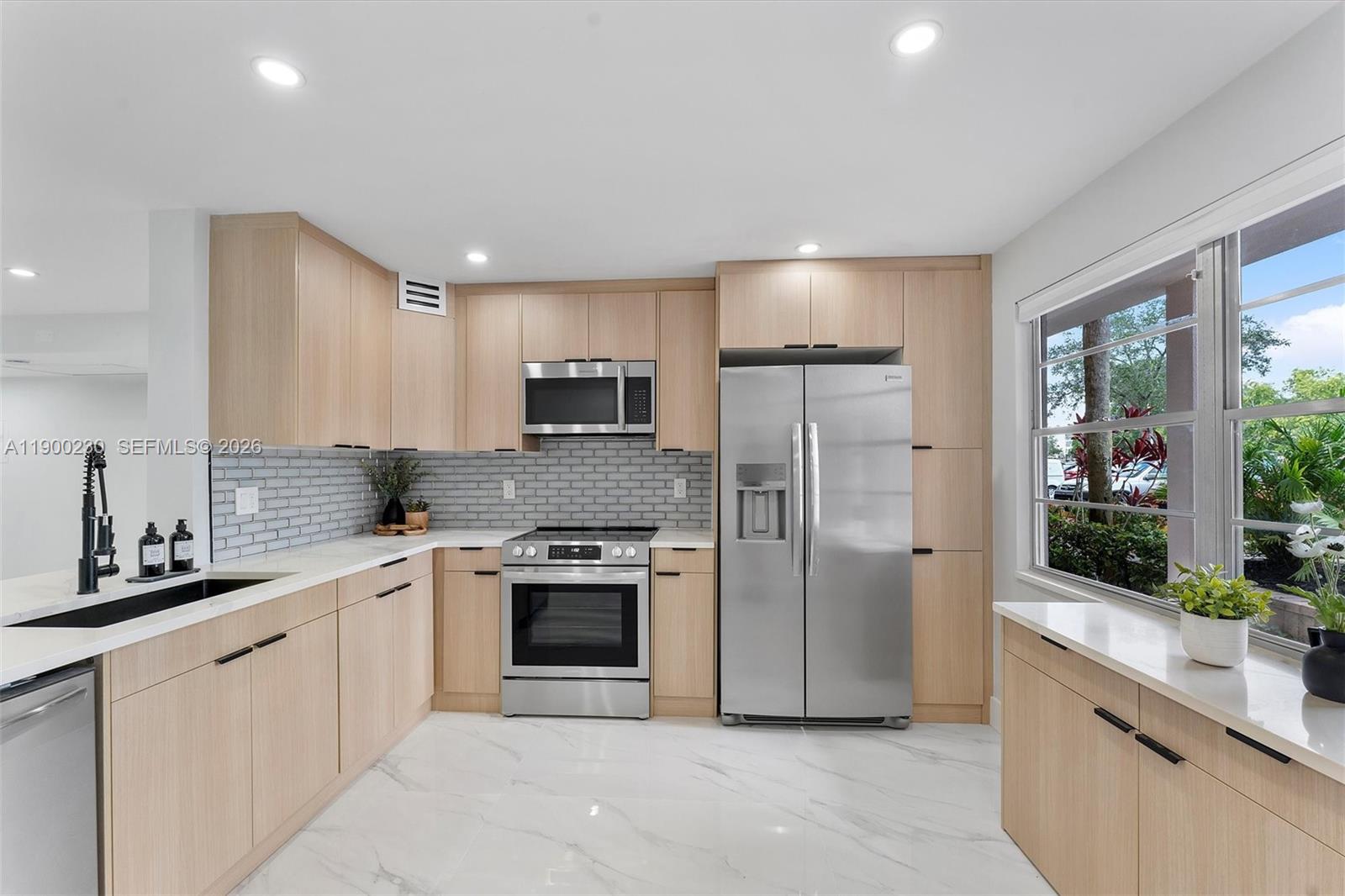 GRANADA VILLAGE C CONDO - Residential