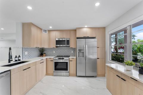 2004 Granada Dr H1 Coconut Creek FL 33066