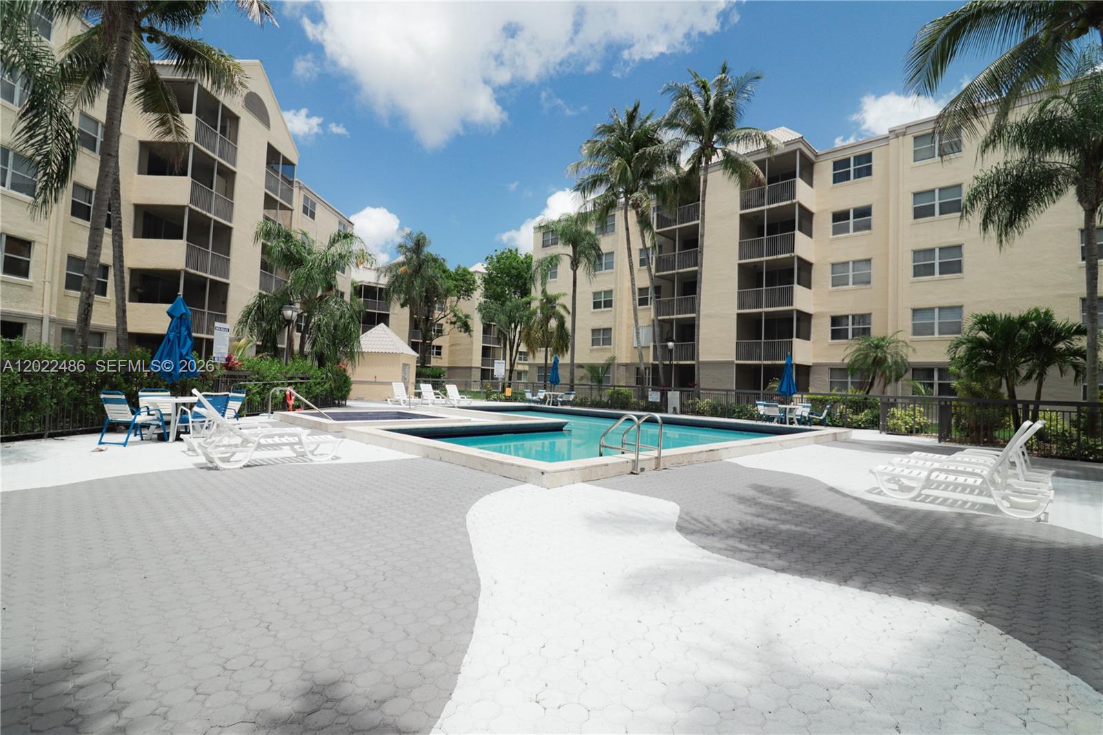 LAS VISTAS AT DORAL CONDO - Residential