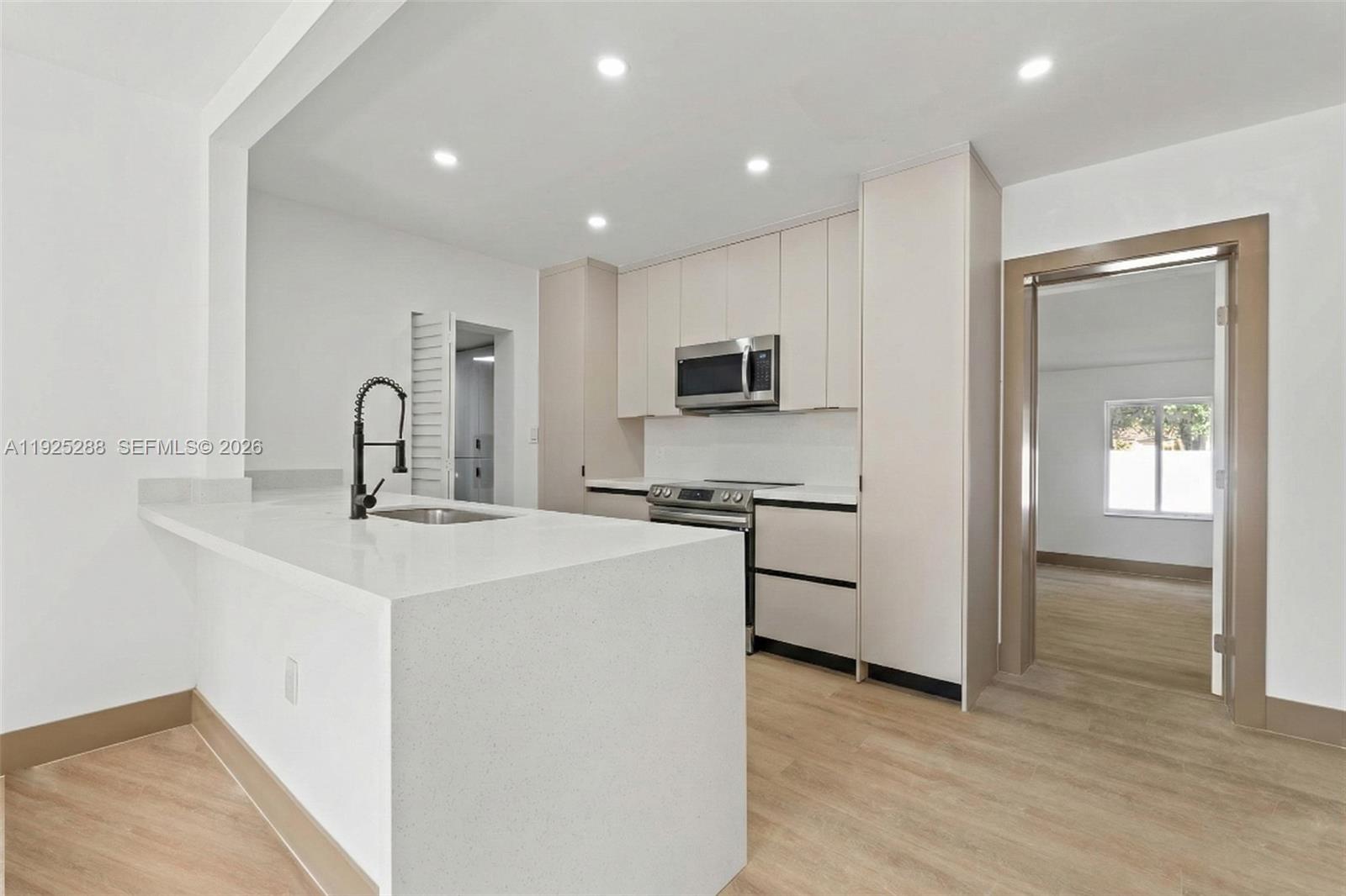 ORANGE HEIGHTS - Residential