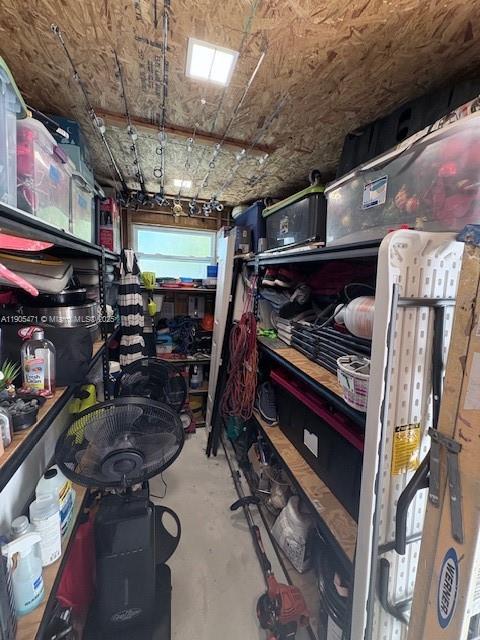 MAGNY SUB - Residential