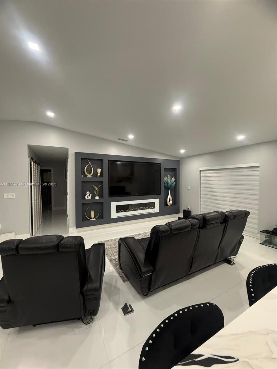 MAGNY SUB - Residential