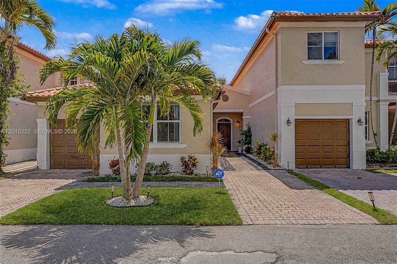 ANCHORAGE AT MIAMI LAKES - Residential