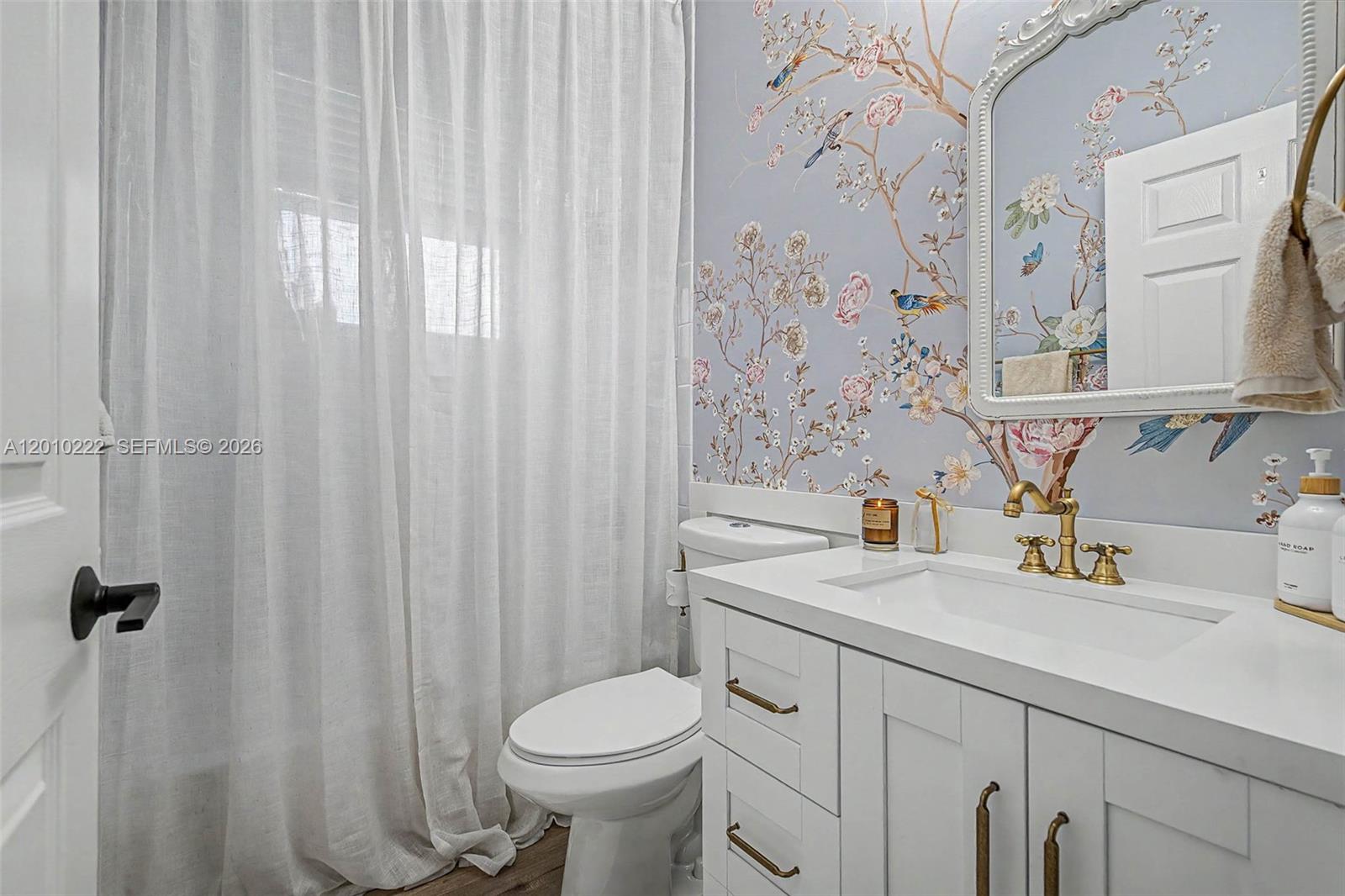 ANCHORAGE AT MIAMI LAKES - Residential
