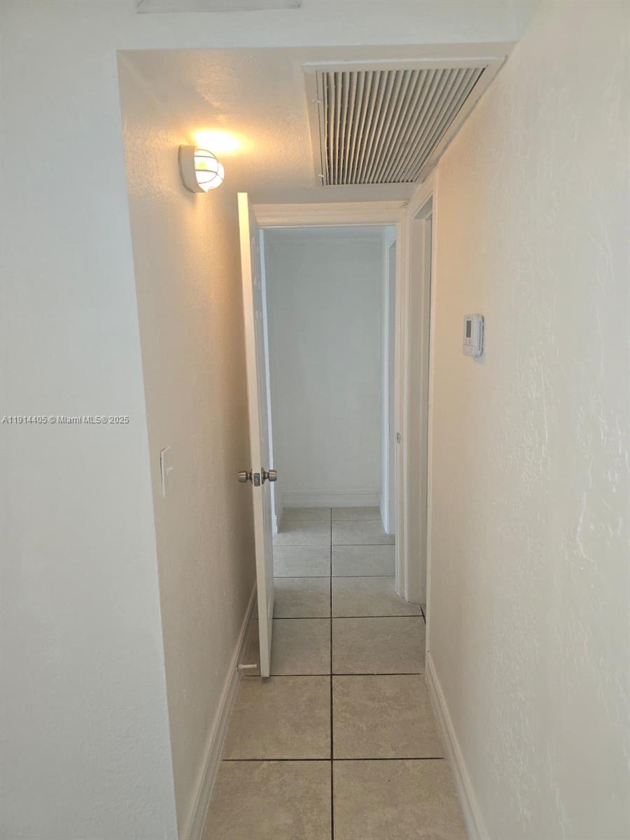 ¤OAKLAND POINTE CONDO - Residential Lease