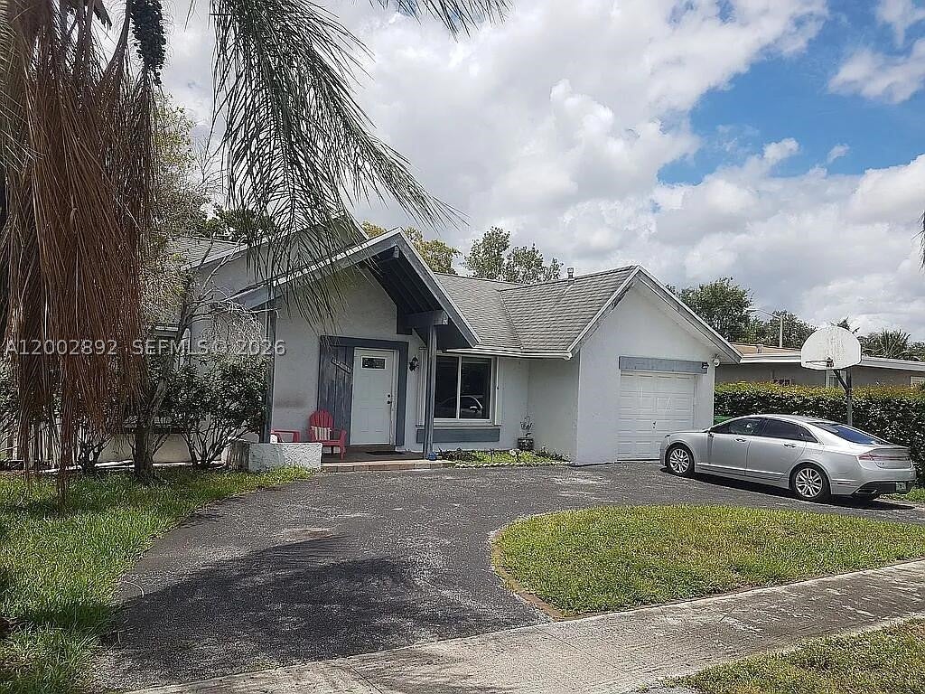 12011 NW 33rd St