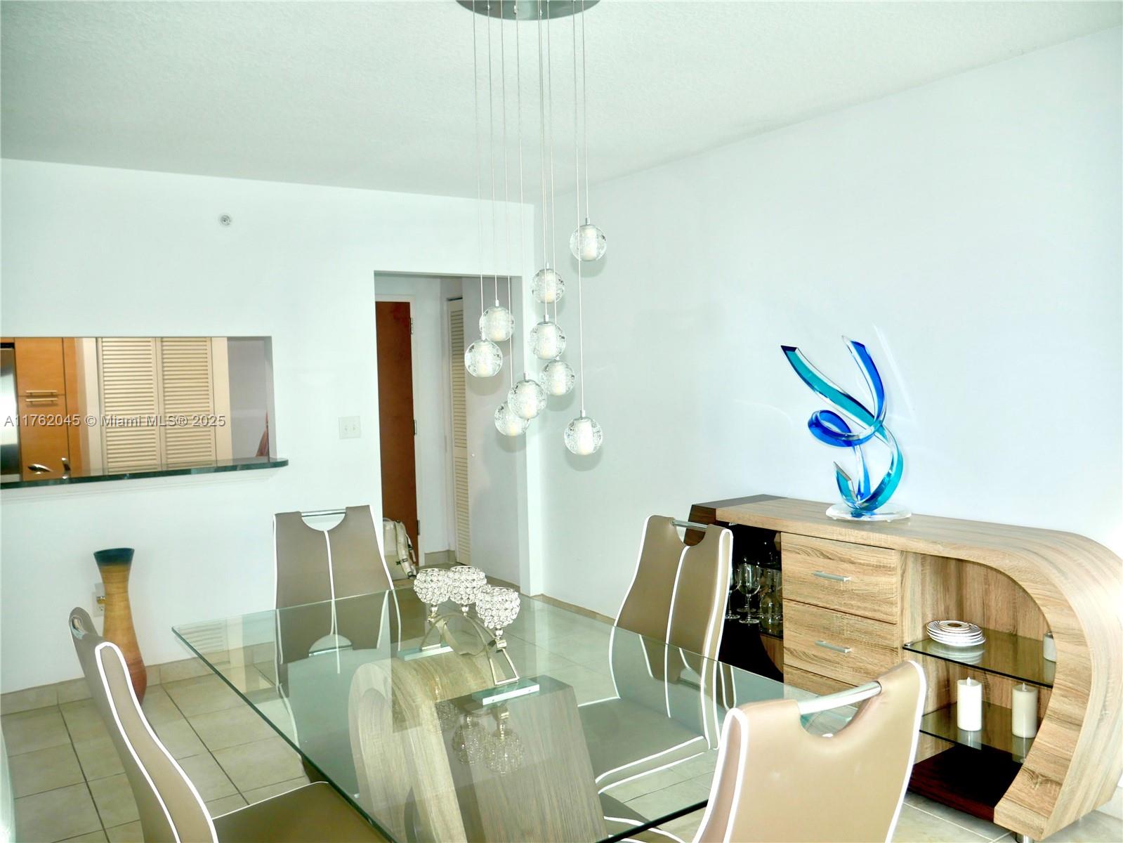 BRICKELL ONTHE RIVER NORTH - Residential