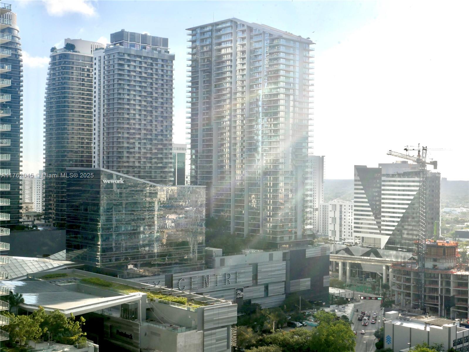 BRICKELL ONTHE RIVER NORTH - Residential