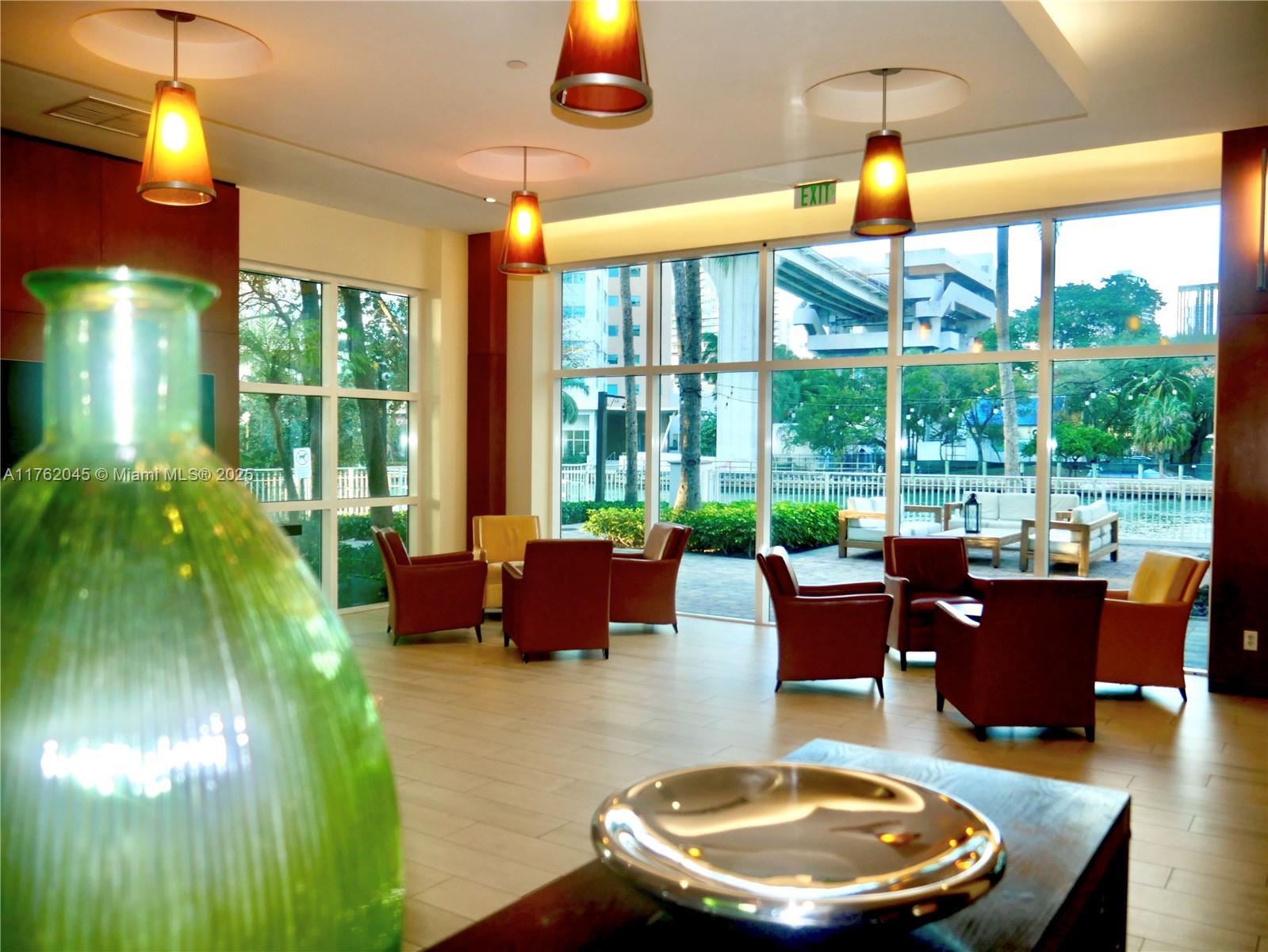 BRICKELL ONTHE RIVER NORTH - Residential