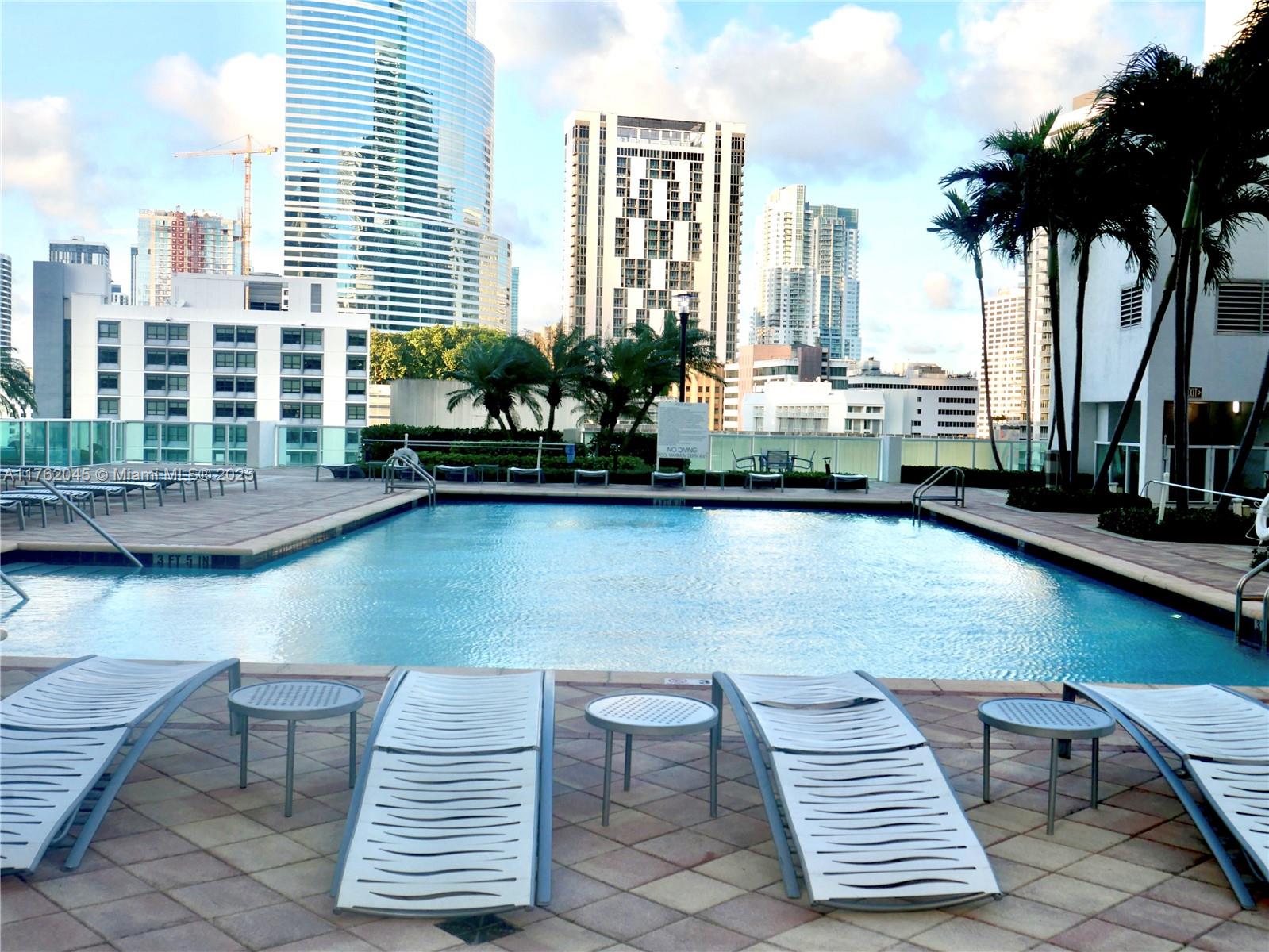 BRICKELL ONTHE RIVER NORTH - Residential