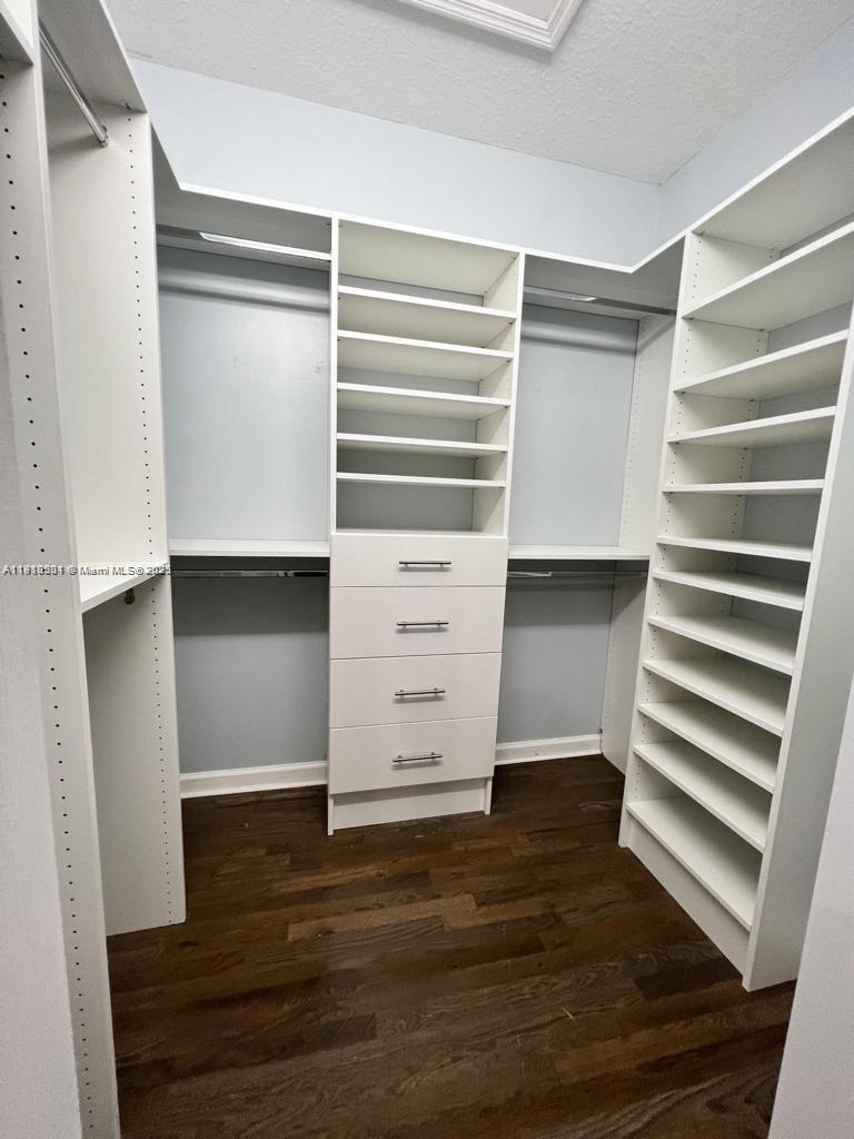 FLORIDIAN ISLES - Residential