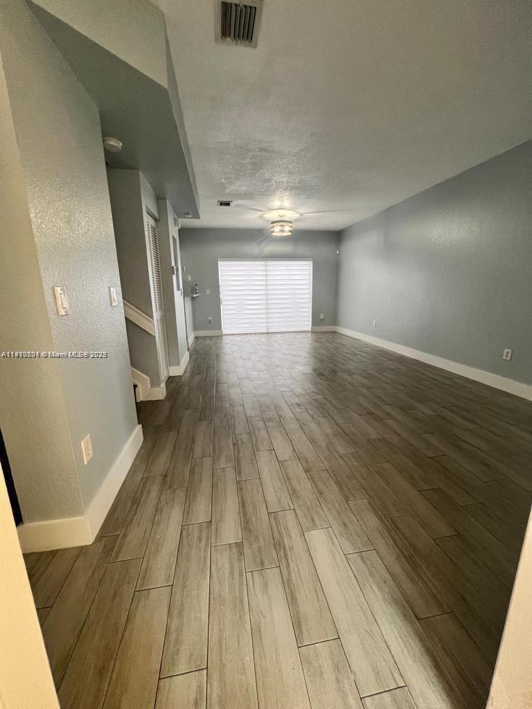 FLORIDIAN ISLES - Residential