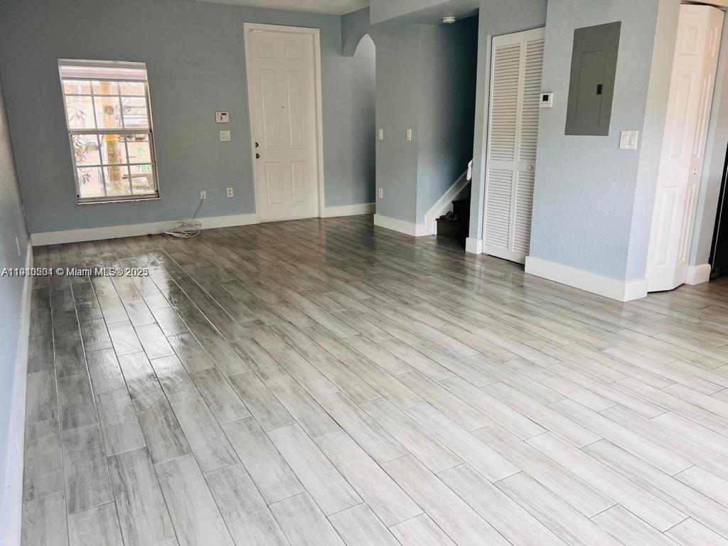 FLORIDIAN ISLES - Residential