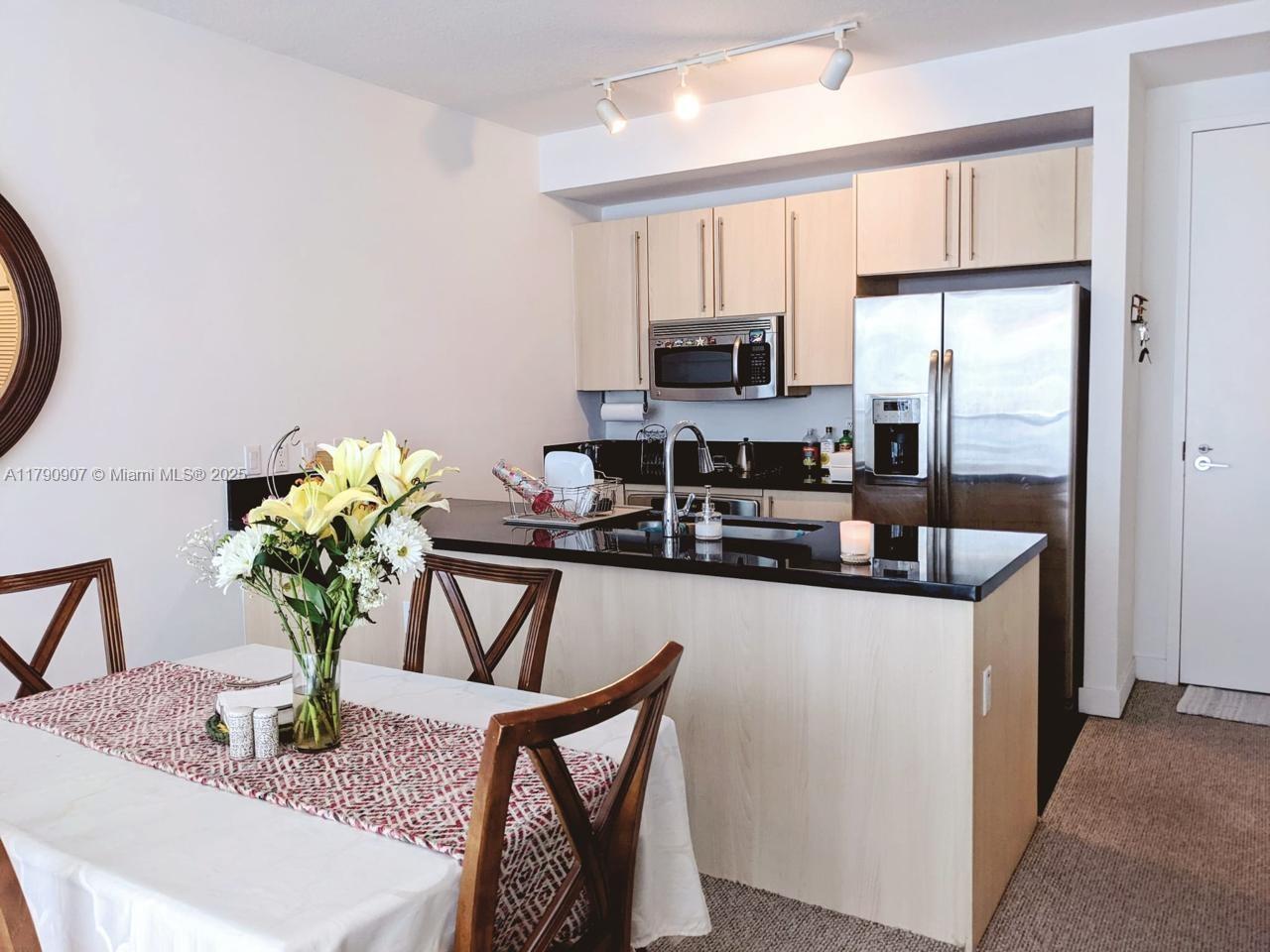 1111 Sw 1st Ave 1121-N, Miami, Broward County, Florida - 1 Bedrooms  
1 Bathrooms - 