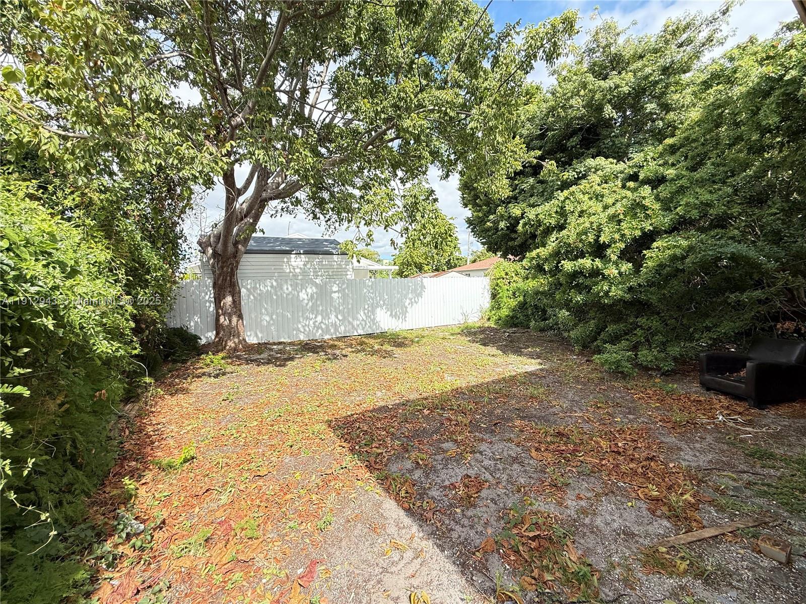 LIBERTY CITY - Residential