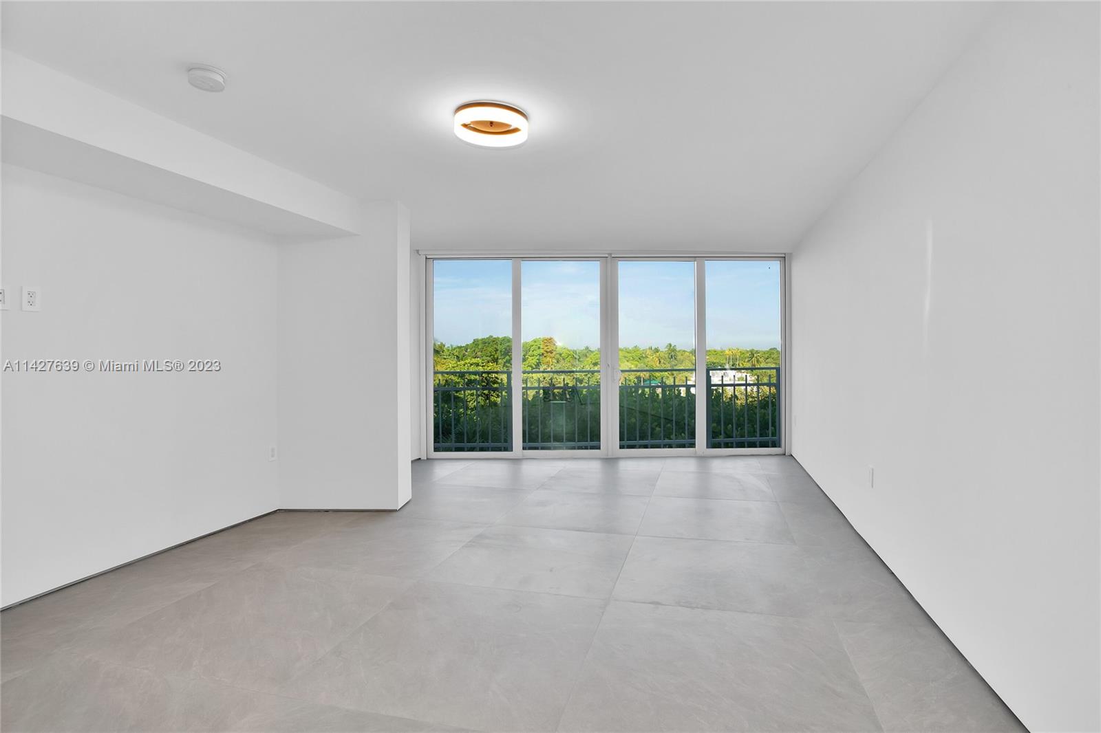 MAR-AZUL CONDO - Residential