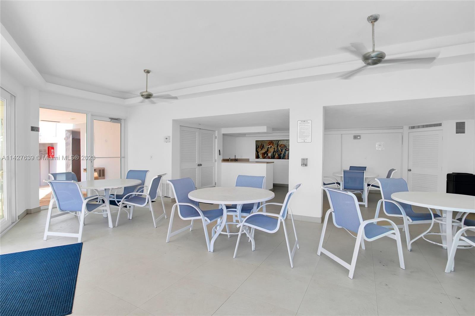 MAR-AZUL CONDO - Residential