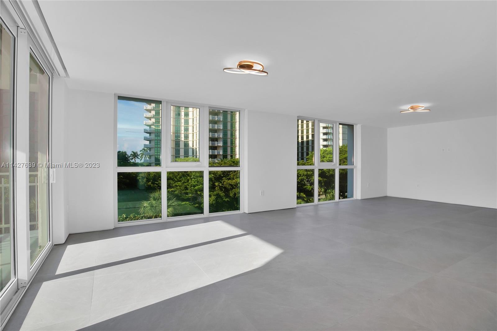 MAR-AZUL CONDO - Residential