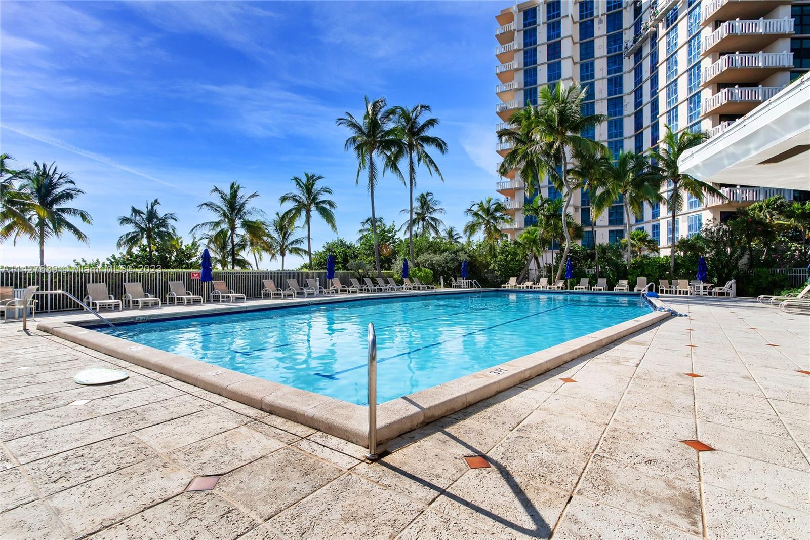 MAR-AZUL CONDO - Residential