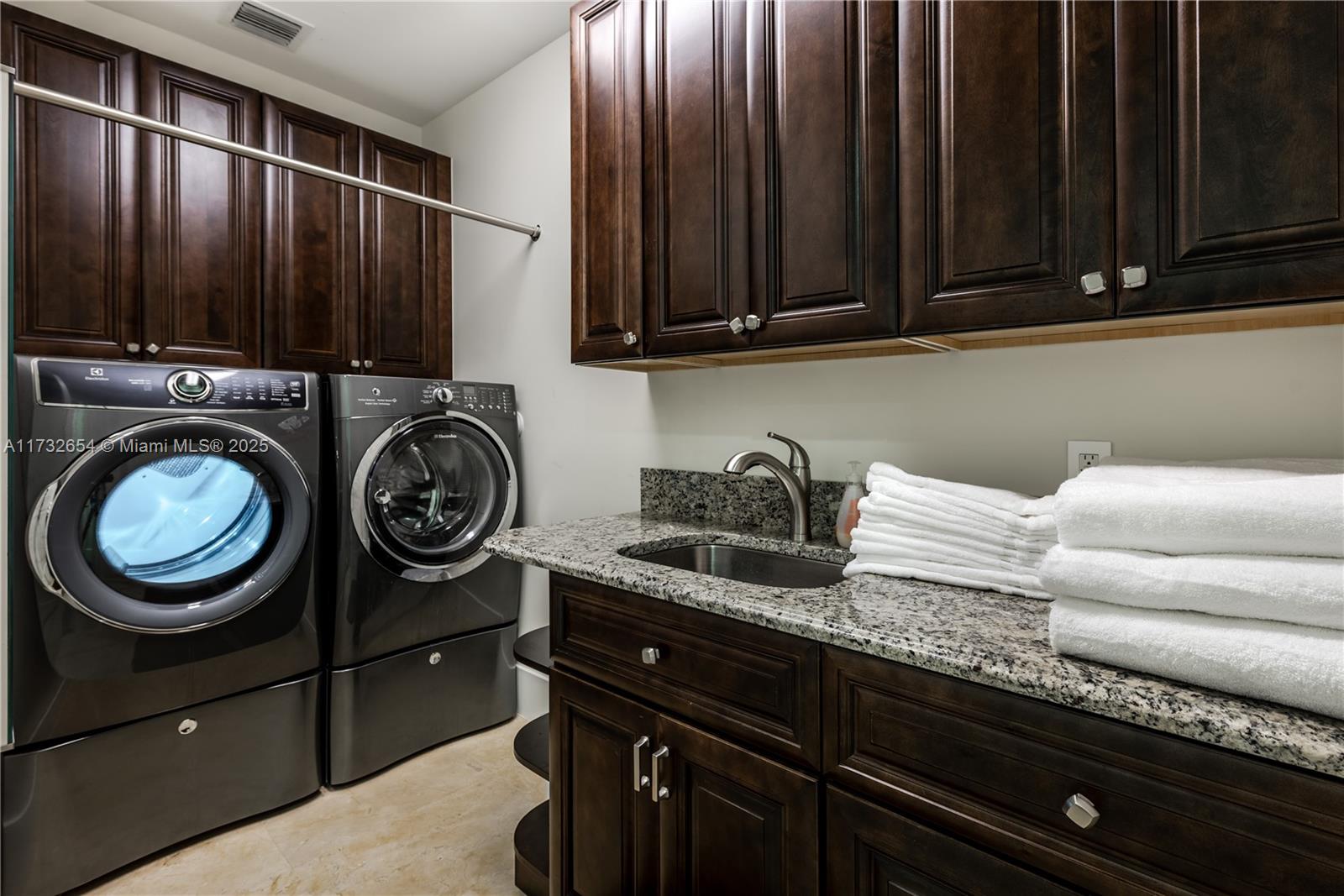 BOCA RATON POR LA MAR - Residential Lease