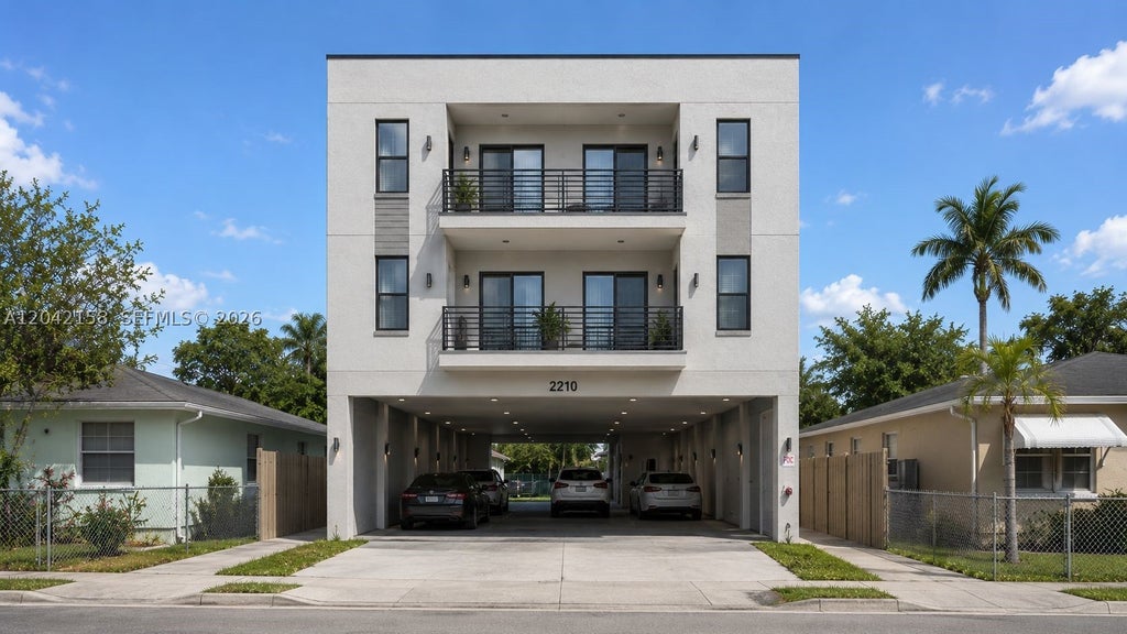 Photo of 2210 Roosevelt St, Hollywood, FL 33020 (MLS # A12042158)