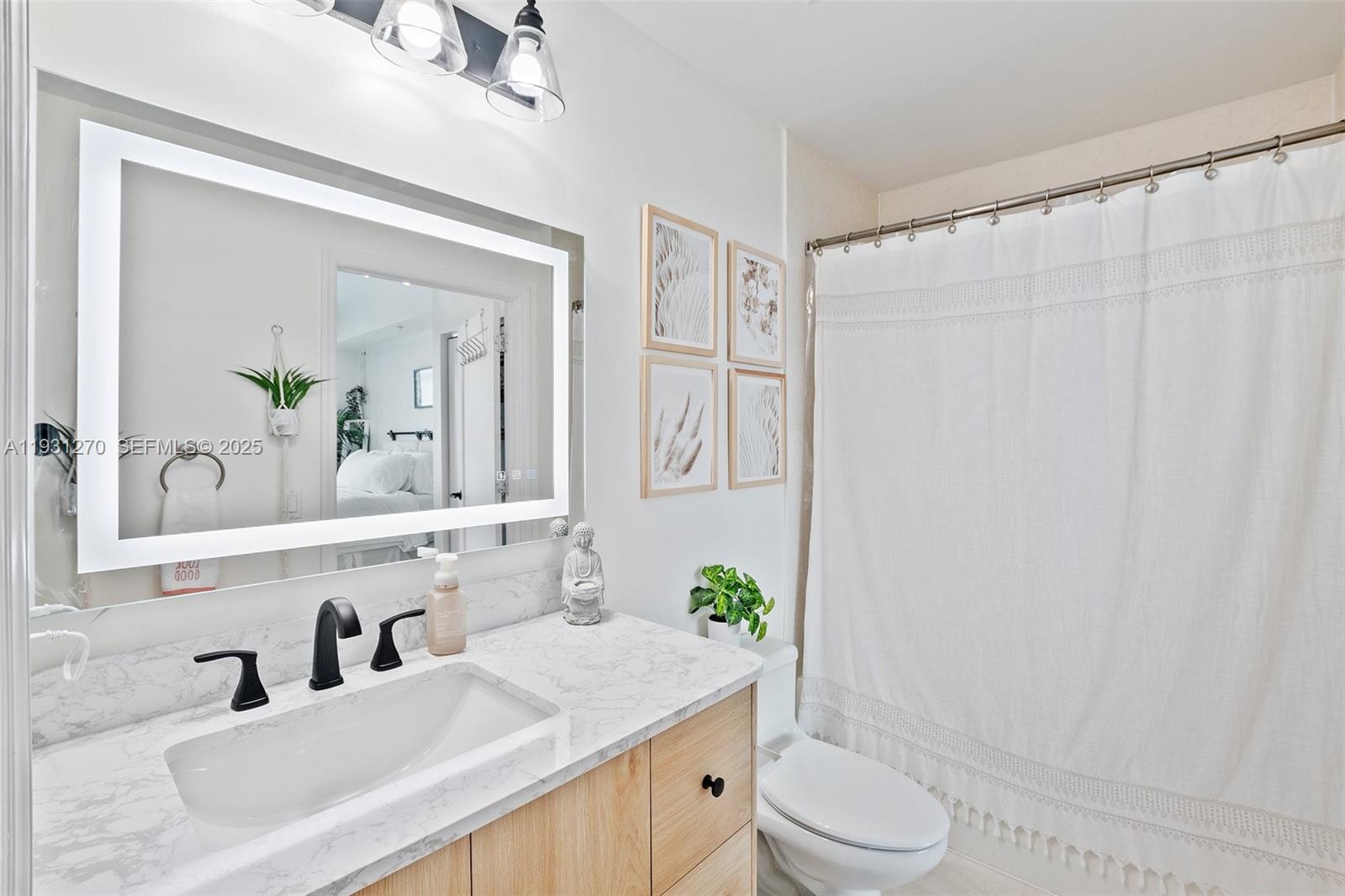 INFINITY AT BRICKELL COND - Residential