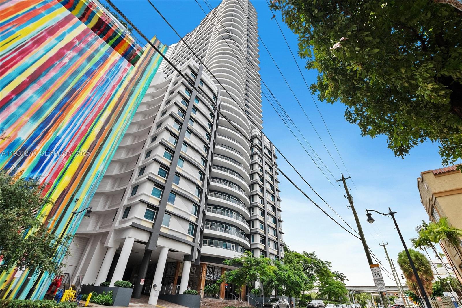 INFINITY AT BRICKELL COND - Residential